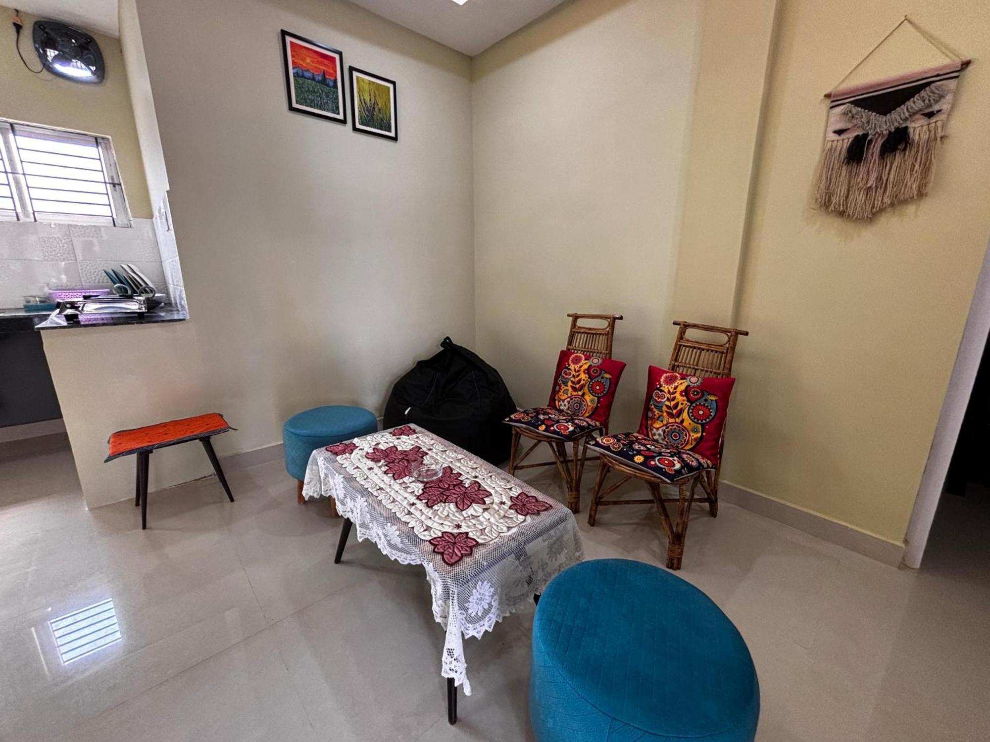 The Gulmohar Inn Ґувахаті Екстер'єр фото